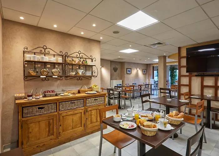 ホテル Cit'hotel Le National
