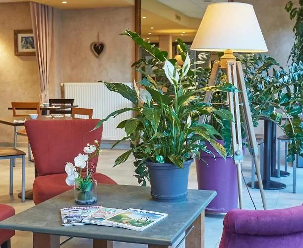 ホテル Cit'hotel Le National クリューズ