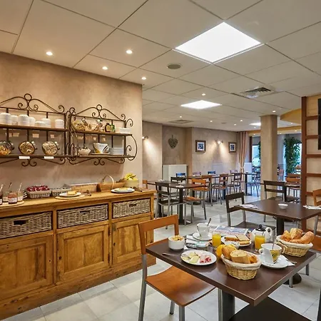 호텔 Cit'hotel Le National