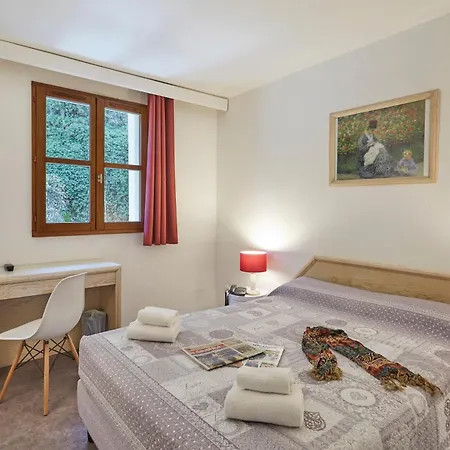 Hotel Cit'hotel Le National Cluses