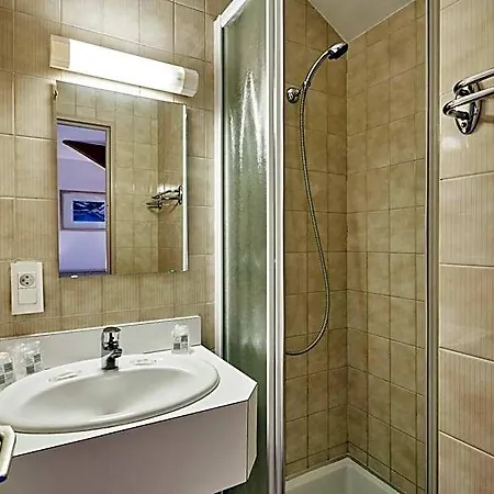 Cit'hotel Le National Hotel 2*