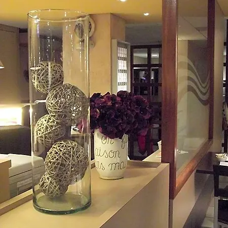 Cit'hotel Le National 2* Cluses